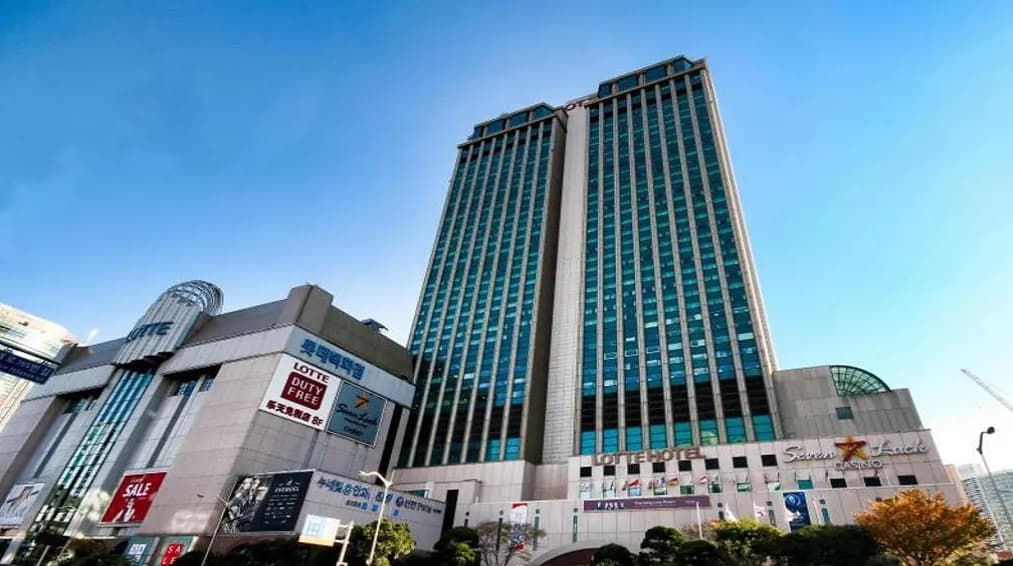 도심 속 품격 있는 승부, 롯데호텔부산 세븐럭 카지노(Seven Luck Casino)
