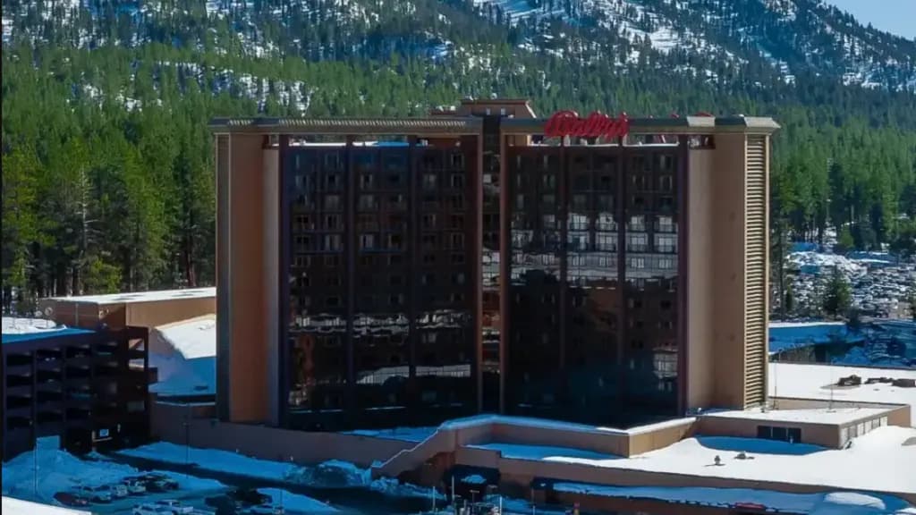 타호 호수의 낭만과 잭팟, 발리스 레이크 타호(Bally's Lake Tahoe)