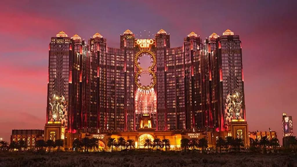 멜코(Melco), 모카 슬롯 라운지 3곳 운영 연장 확정, 위성 카지노 시장의 재편 완료